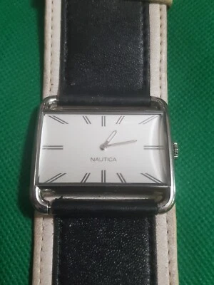 Reloj Nautica correa ancha de cuero Foto 1 de 4