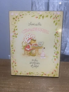 Strawberry Shortcake Plaque Picture Art American Greetings Love Is Vintage USA - Picture 1 of 5