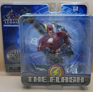 Justice League The Flash Collectible Resin Paperweight Bust Figurine -Sealed New - Picture 1 of 7