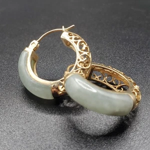 VTG 14k Yellow Gold Jade Stone Filigree Earrings 4 Grams J2 - Picture 1 of 12