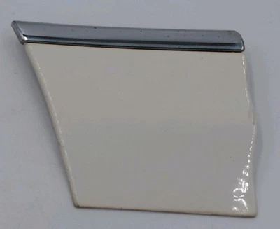 1997-2005 Buick Park Avenue LH Driver Front Fender Trim Molding OEM B - Image 1 of 4