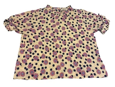 Top mujer Twenty Seven Names 12 botones florales manga corta usado Foto 1 de 4