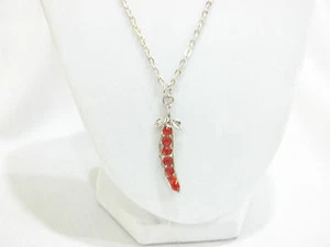NEW RED CRYSTAL 19" NECKLACE FOR THE YOUNG LADY.. ....... NICE - Picture 1 of 4