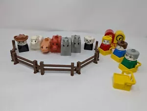 Vintage DUPLO Farm 2650 Partial Set w/ 10 Mini Figures / Animals & Fence, 1980 - Picture 1 of 12
