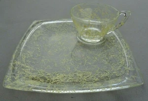 Hazel Atlas DRIZZLE Snack Set Clear GLASS w YELLLOW Spaghetti String CUP & PLATE - Picture 1 of 5