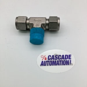 SWAGELOK SS-810-3-8TTM 1/2" X 1/2" NPT MALE UNION TEE - Picture 1 of 3