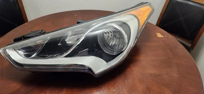 Conjunto de faros LH 2012-2017 Hyundai Veloster Foto 1 de 4