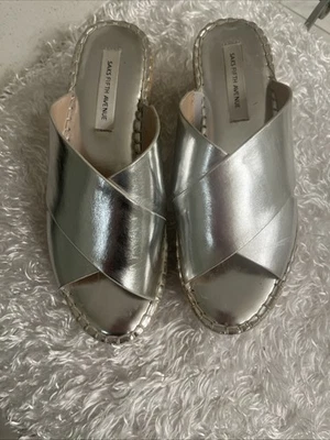 SAXS QUINTA AVENIDA PLATA SLIP ONS TALLA 6M Foto 1 de 4