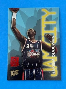 1995-96 Fleer Ultra - Jam City Hakeem Olajuwon #8 Hot Packs - Picture 1 of 3