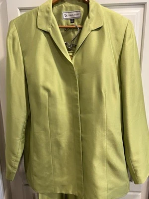 Travis Ayer’s Green Silk Pantsuit Jacket Pants Long Sleeves Size 14 - Image 1 of 4
