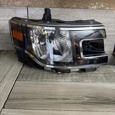 🥇Genuine 2013-2019 Ford Flex RH Passenger Right Halogen Headlight OEM ⚠️ - Image 1 of 4