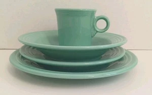 Fiestaware Fiesta Geschirr 4-teiliges Gedeck SEA MIST Farbe nicht mehr produziert - gebraucht, in einwandfreiem Zustand - Bild 1 von 8