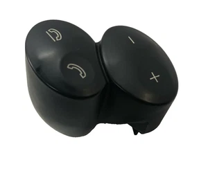 03-09 W219 Mercedes-Benz CLS500 Volume Steering Switch Button OEM 2308202410 - Picture 1 of 4
