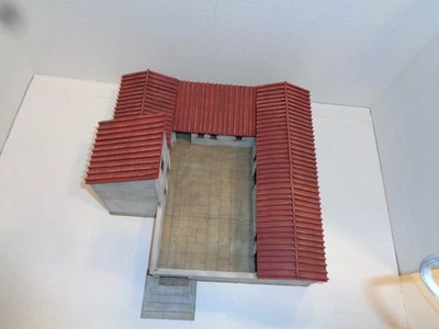 1/72 ROMAN GREEK MILITARY HEADQUARTERS / FARMHOUSE BUILDING GIANT LOT soldiers+  - Image 1 of 4