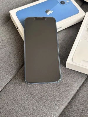 iPhone 13 256GB Blau - Bild 1 von 4