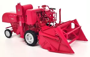 UH 1/32 Massey Ferguson 830 Combine 1960 Red Diecast Model Farm Tractor - Picture 1 of 10
