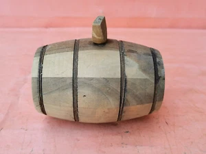 OLD ANTIQUE PRIMITIVE WOODEN HAND MADE FLASK FLAT BOTTLE FLAT KEG PAVUR - Picture 1 of 8