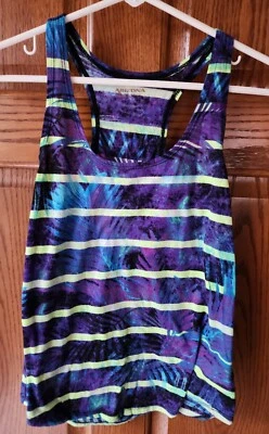 Arizona Juniors Майка в полоску неоновый зеленый фиолетовый синий размер маленький ладони листья - Изображение 1 из 3