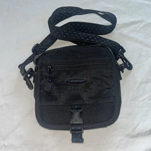 Samsonite Small Black Padded Camera Bag Case Strap & Several Compartments - Picture 1 of 5