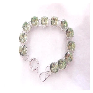 CLASSIC FASHION GREEN CRYSTAL GLASS BRACELET SIZE: 7-INCHES - Picture 1 of 8