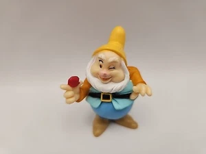 2" Happy Dwarf With Gem PVC Plastic Action Figure Toy Disney Store Snow White - Picture 1 of 4