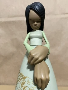 Sam Flores X Upper Spielplatz grün Blumen Kleid Designer Vinyl Spielzeug - Bild 1 von 11