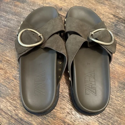 Sandalias para mujer ZARA de gamuza verde con correa cruzada talla EU 40 / US 9 Foto 1 de 4