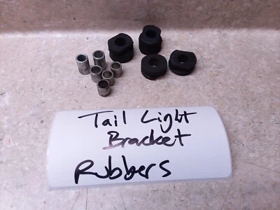 Lote de goma de montaje de soporte de luz trasera Honda 125 CB CB125 CB125S 1980 ANX-C45 Foto 1 de 2