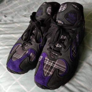 ADIDAS Yung 1 - Grey Plaid Core Running Shoes Black Purple UK Size 10 - Preowned - Picture 1 of 10