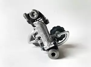 *Vintage 1970s Campagnolo Super Record 1st Gen 'PATENT-77' rear derailleur* - Picture 1 of 9