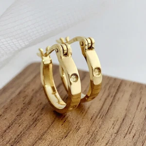 Authentic 18K Gold Carti earrings Horseshoe 100% Yellow Gold - Picture 1 of 4