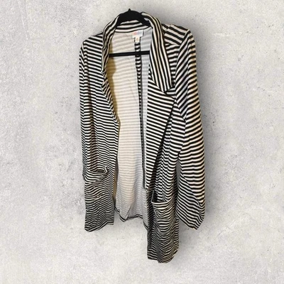 Blazer Lularoe 3XL Gwen descontraído listrado preto e branco novo com etiquetas - Imagem 1 de 4