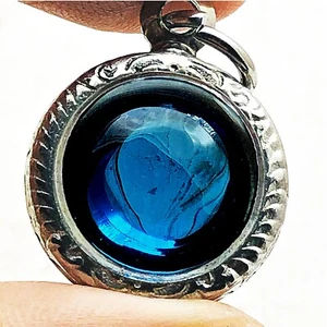 Naga Eye Leklai Cristal Curación Lucky Magic Stone Botones Azul Tailandés Amuleto 16214 - Imagen 1 de 7