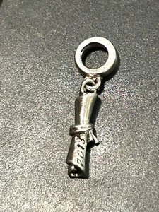 CHAMILIA STERLING DILVER GRADUATION 2018 SCROLL CHARM - Bild 1 von 2