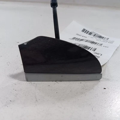 Borde de bisel de tablero lateral izquierdo Chrysler 300 {AF56632XTC001} 2015 2016 2017 2018 2019 Foto 1 de 4