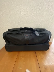 Tumi Duffel 2 Wheels Large Split Black 30” X 13” Luggage Extendable Handle Nylon - Picture 1 of 21