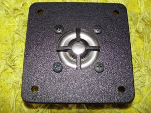 MIVOC Hochtöner HTF 198 FFL 25mm Kalotte, 6 Ohm Platte 84x84mm. OVP, VK im Paar  - Bild 1 von 2