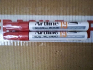 2 x Red Permanent Marker Pens Chisel Tip Water Resistant Aluminium Quick Dry - Picture 1 of 3