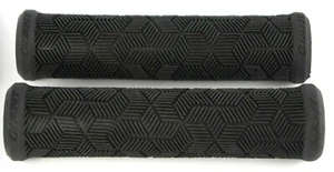 Giant Tactal Mountain Bike Handlebar Grips 135mm - Picture 1 of 2