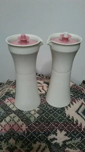 VINTAGE TUPPERWARE OIL & VINEGAR SALAD DRESSING SET DUSTY ROSE LIDS - Picture 1 of 5