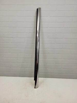 Cadillac SRX 2004-2009 puerta del pasajero delantero sello ventana exterior moldura cromada OEM Foto 1 de 4