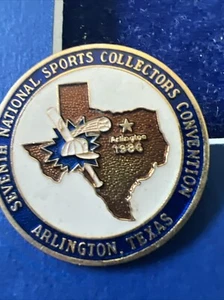 1986 Vintage Seventh National Sports Collectors Convention Pin, Arlington Texas - Bild 1 von 6