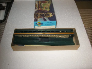 HO SCALE ATHEARN STREAM LINER NORTHERN PACIFIC COACH CAR KIT WITH INTERIOR! - Bild 1 von 5