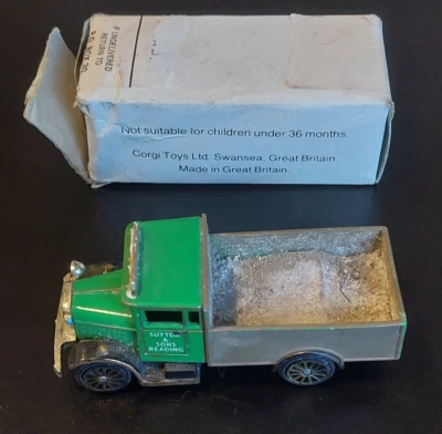 COLLECTABLE CORGI PROMOTIONAL MODEL VAN MORRIS SUTTONS SEEDS SACKS - Image 1 of 4