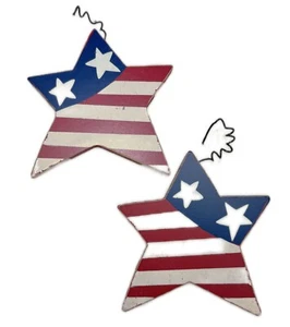 2 Sterne Holz Weihnachtsschmuck 4”x 4” Patriotisch Americana Sterne Streifen Flagge - Bild 1 von 3