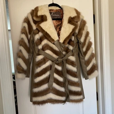 Abrigo Visón Evans Chicago Parid Milán Talla S/M Forrado con Bolsillos Marrón Crema Chevron Foto 1 de 4