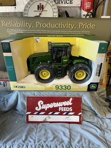 Ertl 1/16 John Deere 9330 Singles, Prestige - Picture 1 of 4
