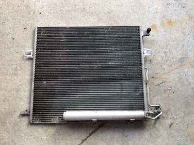 06-09 W164 W251 MERCEDES BENZ ML500 R350 AC A/C CONDENSADOR 2515000054 X164 GL450 - Imagem 1 de 4