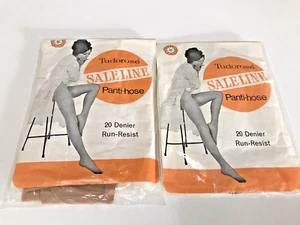Vintage 1960's 2 x Pairs Tudorose 20 Denier Run-Resist Panti-hose Tights Small - Picture 1 of 5