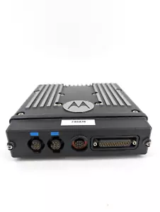 Radio de montaje trasero Motorola XTL 5000 M20URS9PW1AN solo base - Imagen 1 de 8